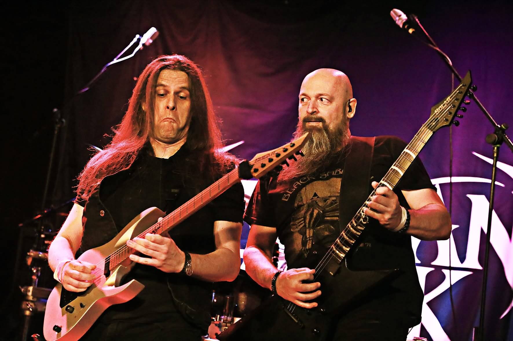 Live at Metbar 1